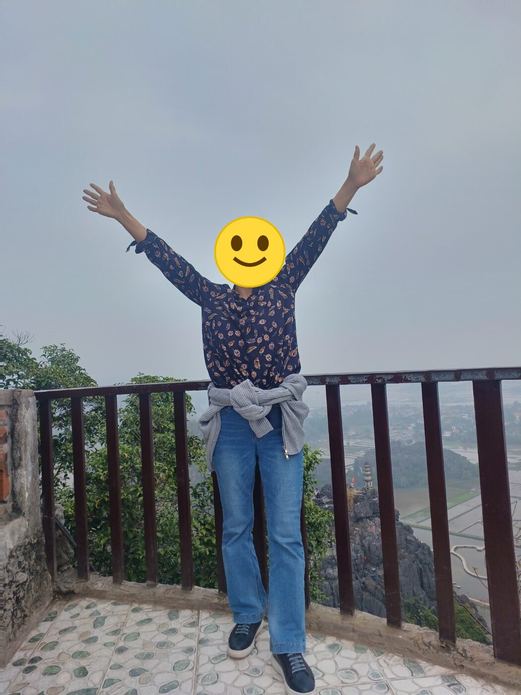 항무아 전망대 정상에서 만세 포즈