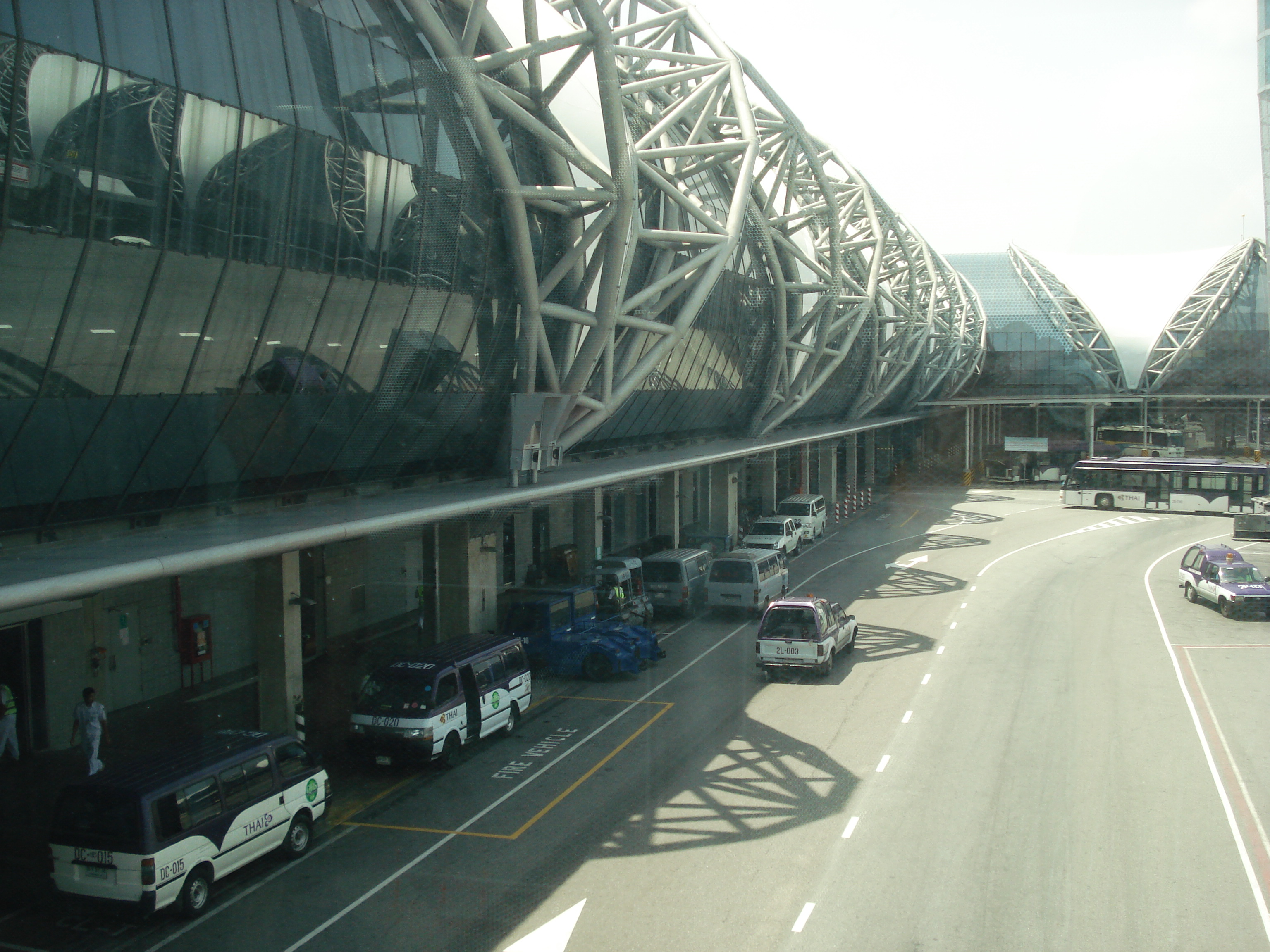 태국 수완나품국제공항 터미널 건물